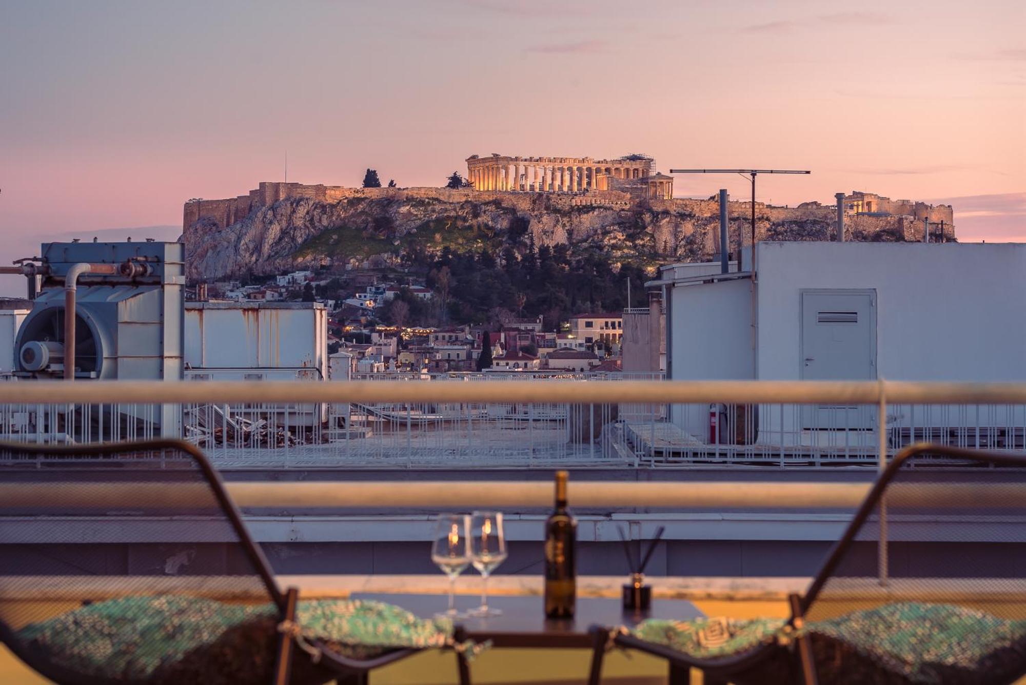 Acropolis View Mini Sky Suite & Hot Tub アテネ エクステリア 写真