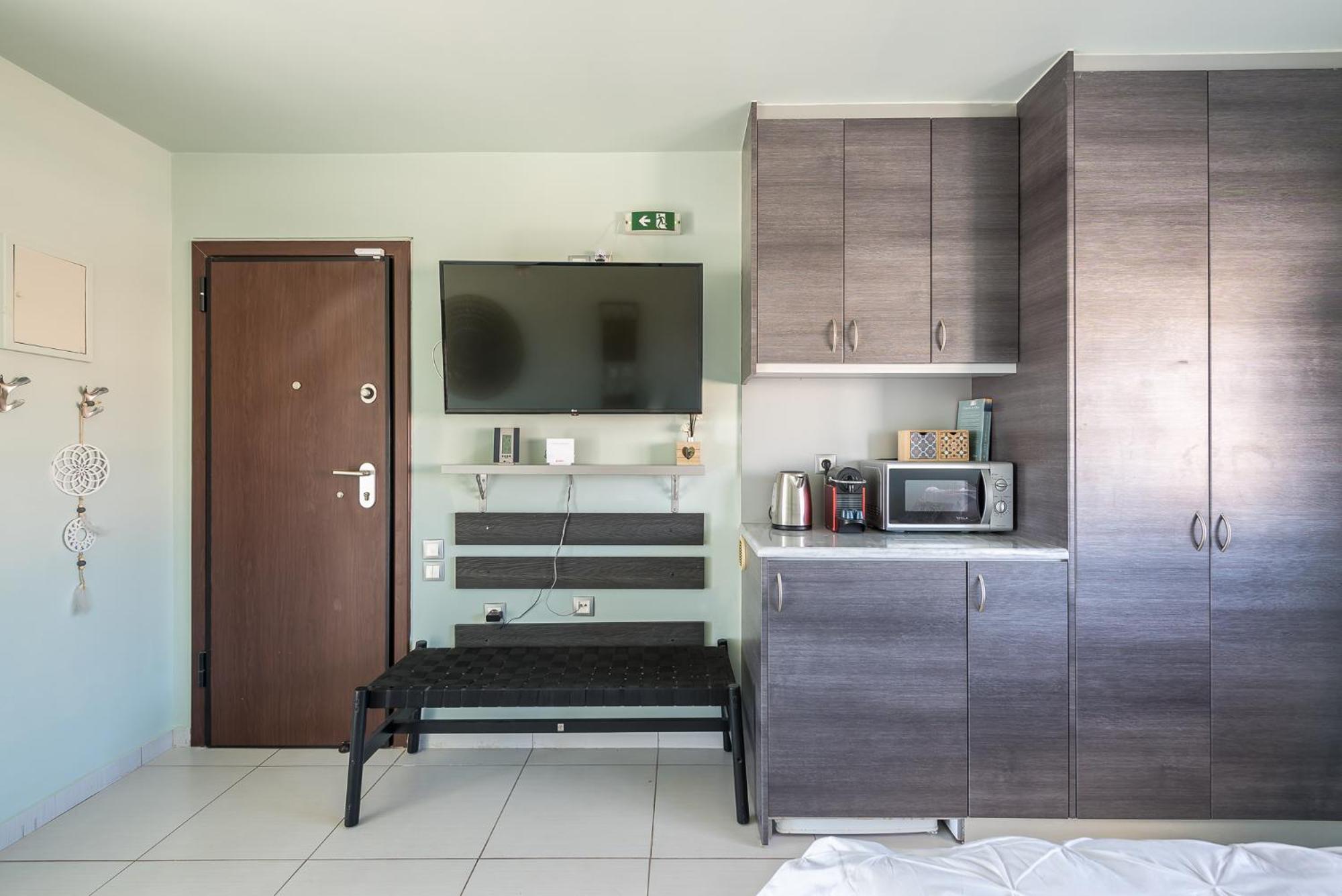 Acropolis View Mini Sky Suite & Hot Tub アテネ エクステリア 写真