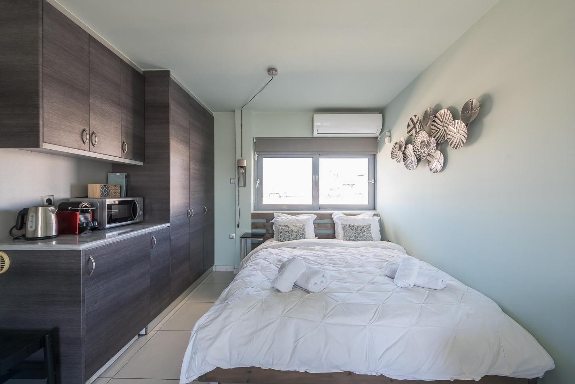 Acropolis View Mini Sky Suite & Hot Tub アテネ エクステリア 写真