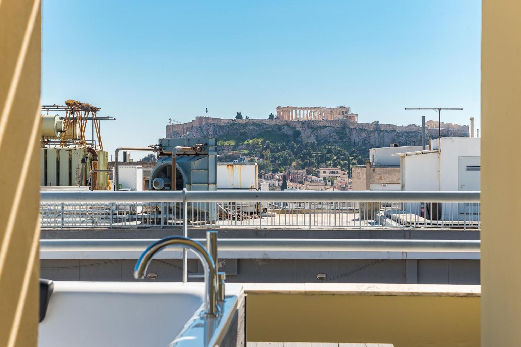 Acropolis View Mini Sky Suite & Hot Tub アテネ エクステリア 写真