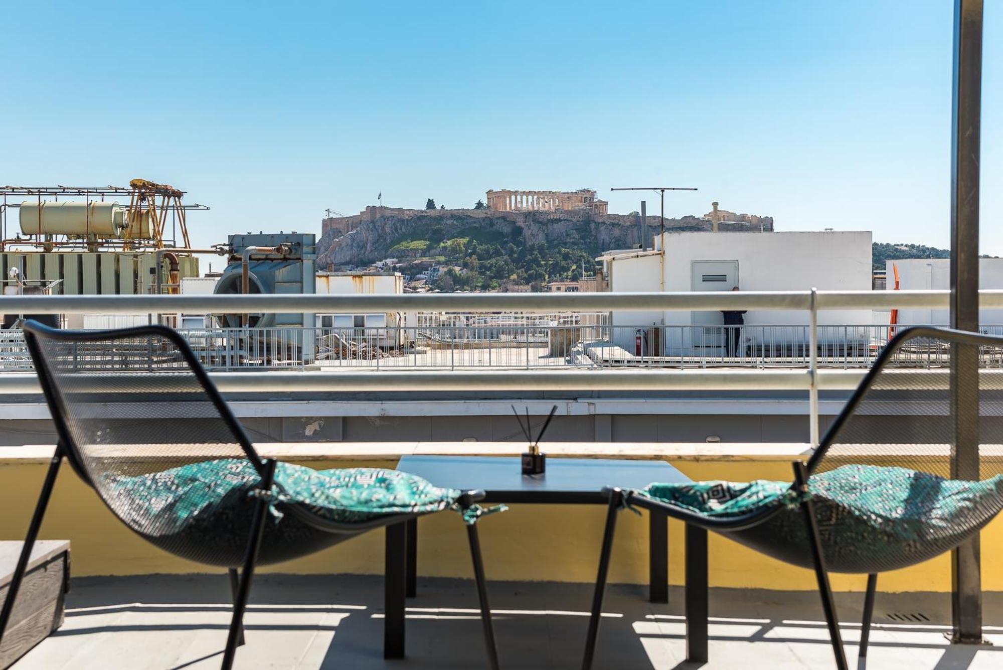 Acropolis View Mini Sky Suite & Hot Tub アテネ エクステリア 写真